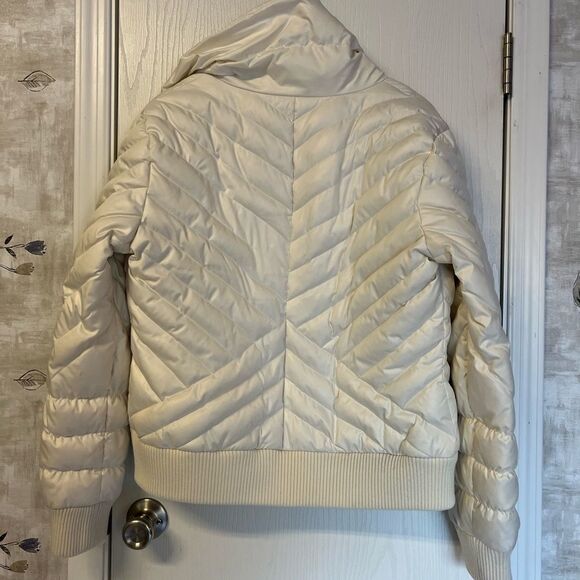 Guess Jacket  - Picture 3 of 11